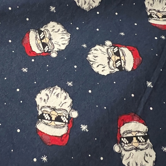 Denim & Flower Ricky Singh Happy Holidays Santa Button Down size M - Picture 3 of 4